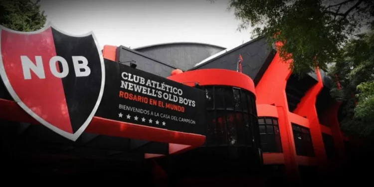 LA FIFA INHIBIÓ A NEWELL’S POR TRES MERCADOS DE PASES