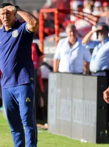 ¡Doble frente de fuego! El ambicioso plan de Almirón para blindar el torneo y asaltar la Copa Libertadores