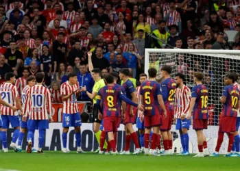 ESTALLÓ EL ATLÉTICO: DURO COMUNICADO CONTRA EL VAR Y LALIGA TRAS EL CHOQUE ANTE BARCELONA