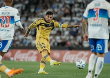 Boca le ganó a la Universidad Católica por 2-1 en su estreno en la Copa Libertadores 2026