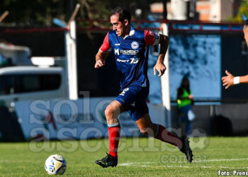 Central Córdoba no levanta cabeza y perdió ante Centro Español en el Gabino Sosa
