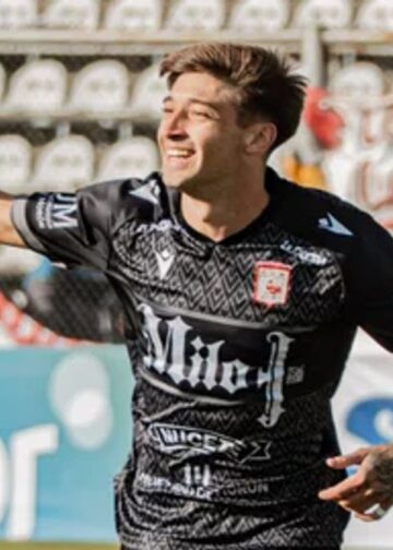 Morón le ganó a Racing de Córdoba por 2-1 y es el único líder de la zona A de la Primera Nacional 2026