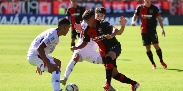 Mucho en juego, poco en cancha: Newell’s y San Lorenzo igualaron sin goles