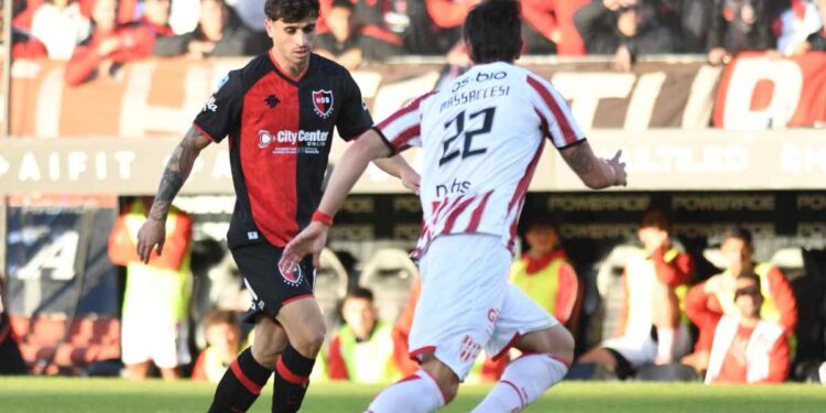 Del error a la reacción: Newell’s logró un empate trabajado ante Instituto