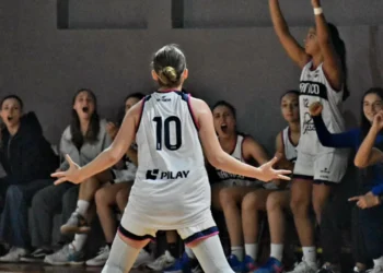 Jueves con F de femenino en la Rosarina