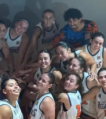 Gran victoria de Regatas para seguir a paso firme en la Liga Rosarina