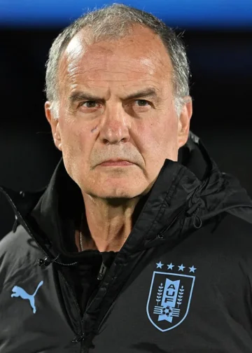 Bielsa presentó la lista de Uruguay para el Mundial