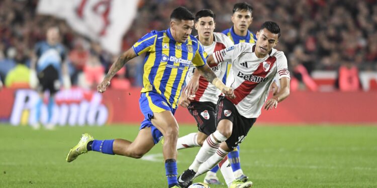 Central no pudo ante River y quedó eliminado del Apertura