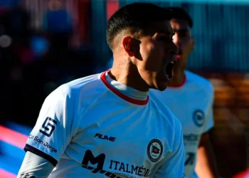 Central Córdoba reaccionó a tiempo, venció a Ballester y se metió en zona de Reducido