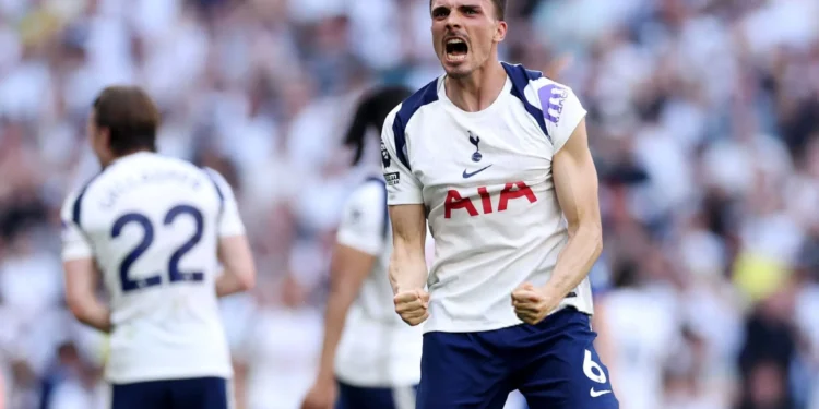 Tottenham se salvó del descenso y condenó al West Ham en la Premier League