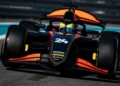 Nico Varrone terminó 13º en Miami tras un toque y dejó pasar una buena chance en la Fórmula 2