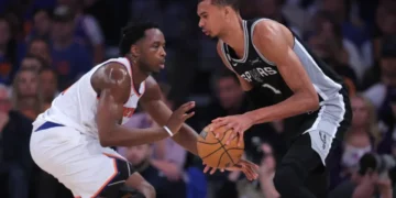 Los Knicks van a San Antonio para cortar la sequía de 53 años