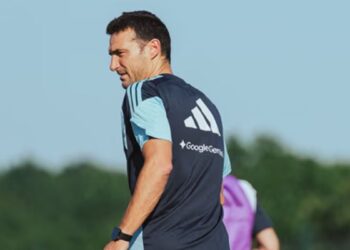 La Selección argentina completó su segundo entrenamiento en Kansas y Scaloni probó un once para jugar ante Honduras