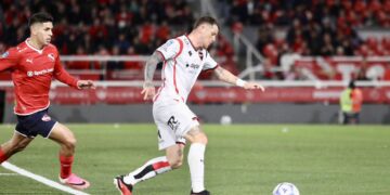 Newell’s no pudo sostener el envión del debut y cayó por la mínima ante Independiente en Avellaneda