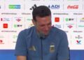 Scaloni hasta las lágrimas: el DT argentino puso en duda su continuidad tras la derrota ante España