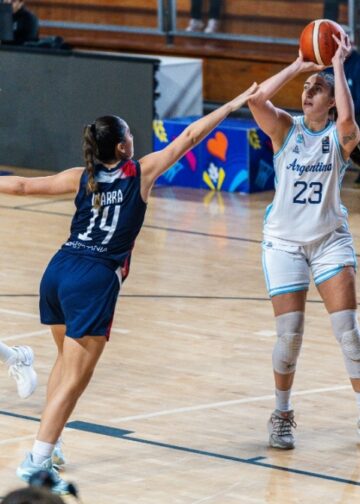 A paso firme, Argentina ganó y ya aseguró su plaza para la América Cup