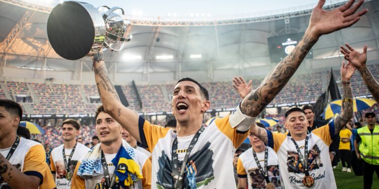 Central salió campeón contra Estudiantes por la Supercopa Internacional, con un final caliente
