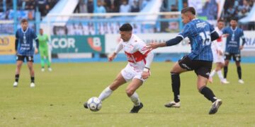 Morón le ganó a Racing de Córdoba y volvió a la punta de la Primera Nacional 2026