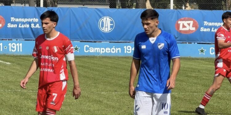 Argentino de Rosario ganó por penales y sigue luchando por su permanencia en la Primera C