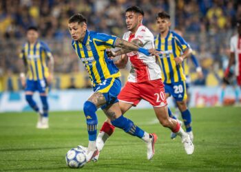Rosario Central le ganó a Huracán para afianzarse en la Tabla Anual