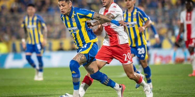 Rosario Central le ganó a Huracán para afianzarse en la Tabla Anual
