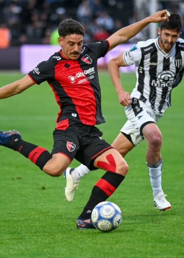 Newell’s cayó ante Gimnasia de Mendoza y perdió su invicto en medio de la polémica